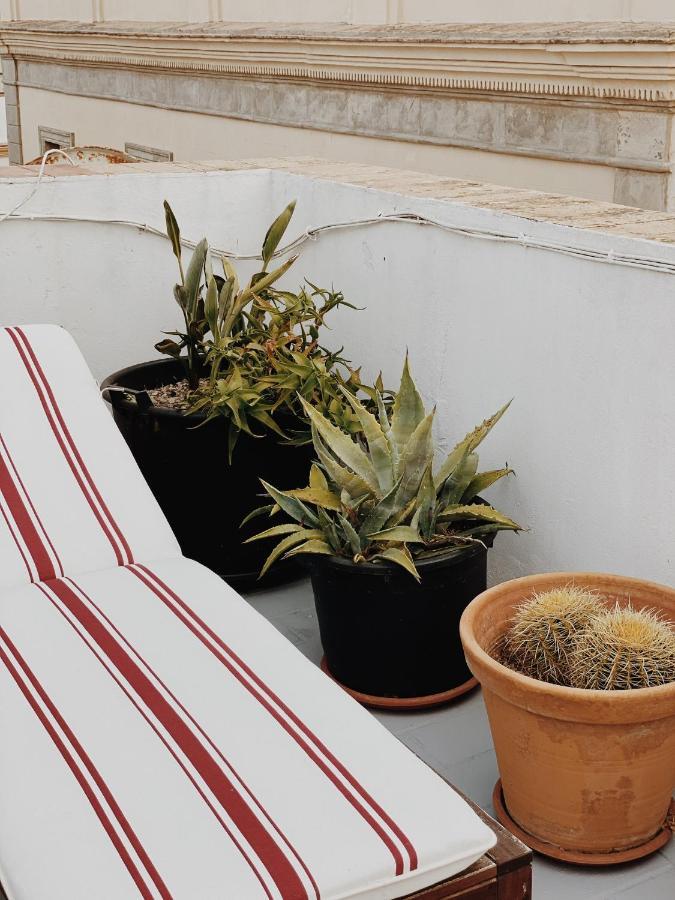 Cool Loft In The Old Town With Rooftop Terrace And Fireplace タリファ エクステリア 写真