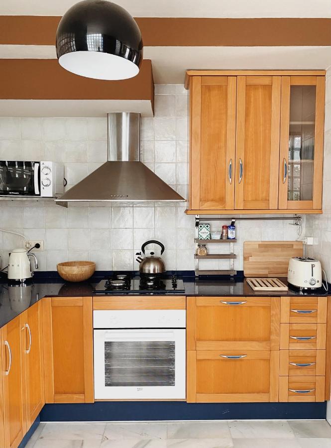 Cool Loft In The Old Town With Rooftop Terrace And Fireplace タリファ エクステリア 写真
